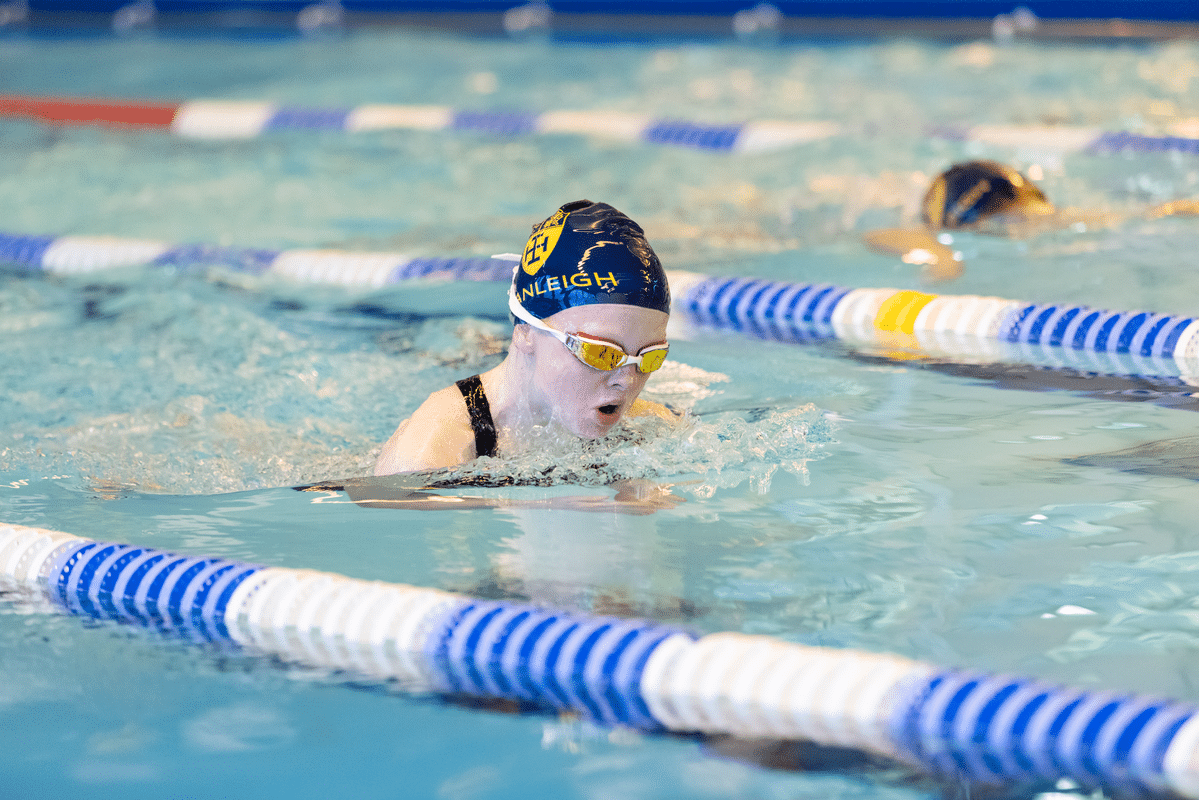 House Swimming